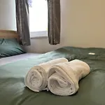 Cozy Apartment Near Prague Centre