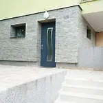 Cozy Apartment Near Prague Centre